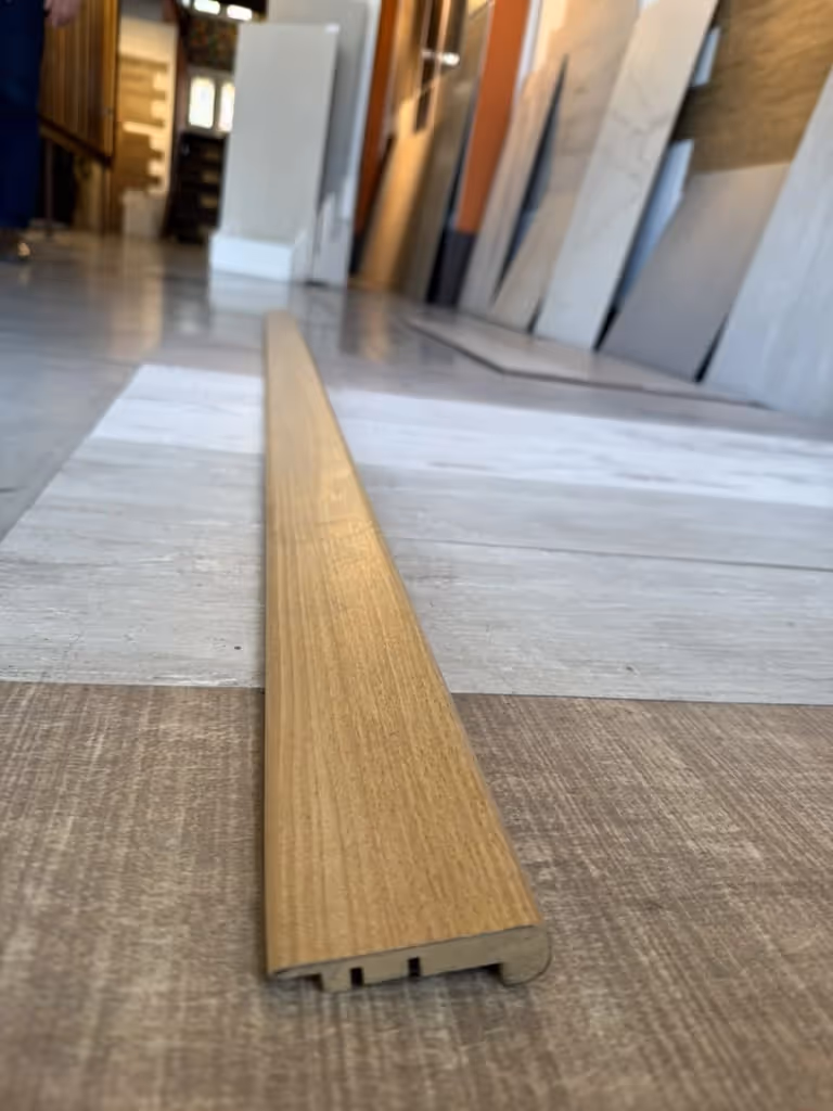 Zócalo nariz de escalera 6,5cm