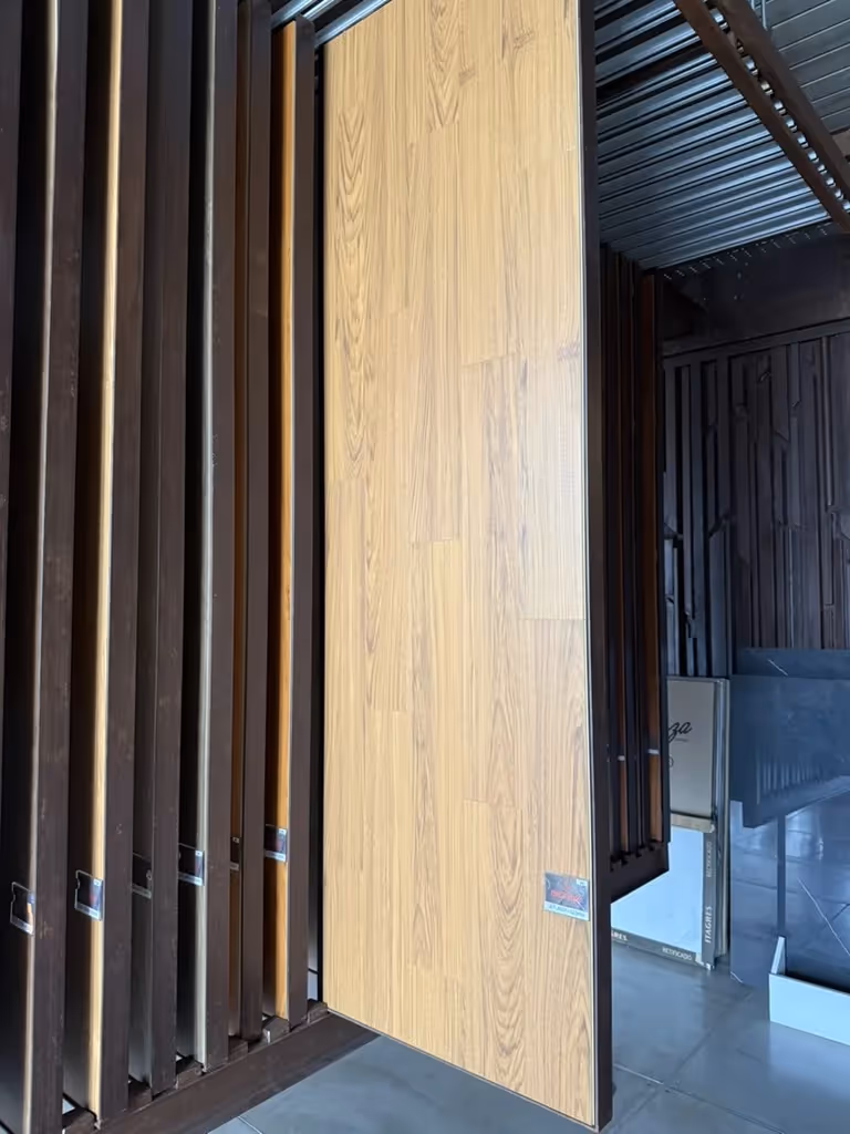 Piso flotante laminado 12mm